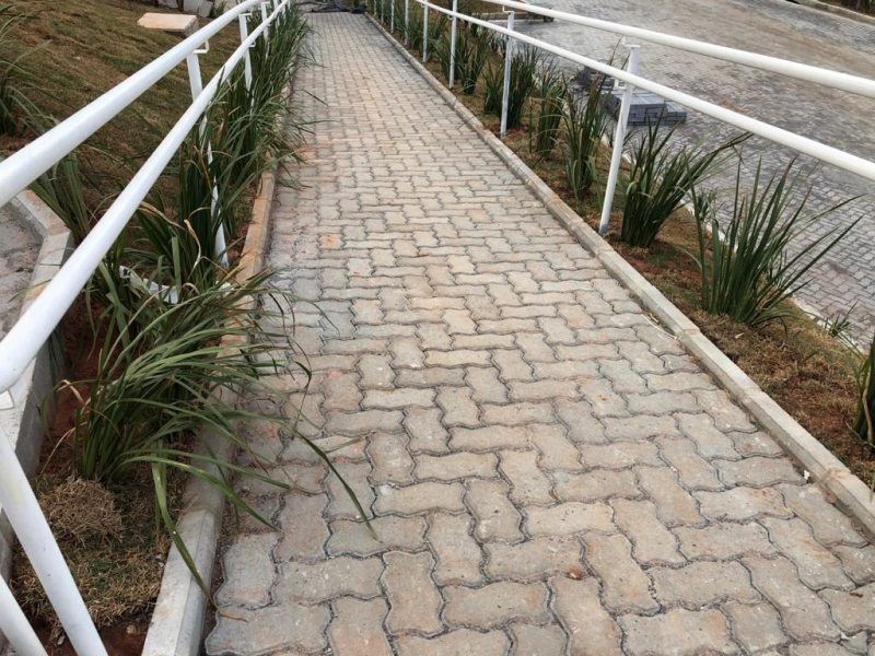 Qual o Valor de Lajota de Concreto para Jardim Apiaí - Lajota de Concreto Sextavada